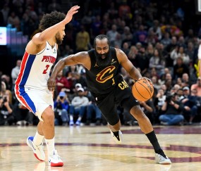 乐鱼体育分部-分析师：人们不会记住哈登的MVP 只会记住他季后赛关键时刻掉链子