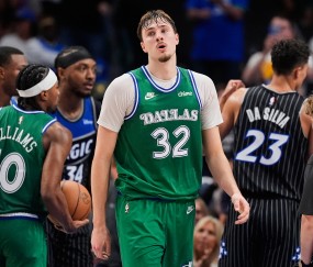 乐鱼体育中心-弗拉格51分成NBA历史最年轻50分先生 魔术客胜独行侠